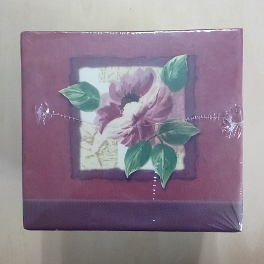 5/$20 Flower 4" Note Cube - Picture 3 of 5